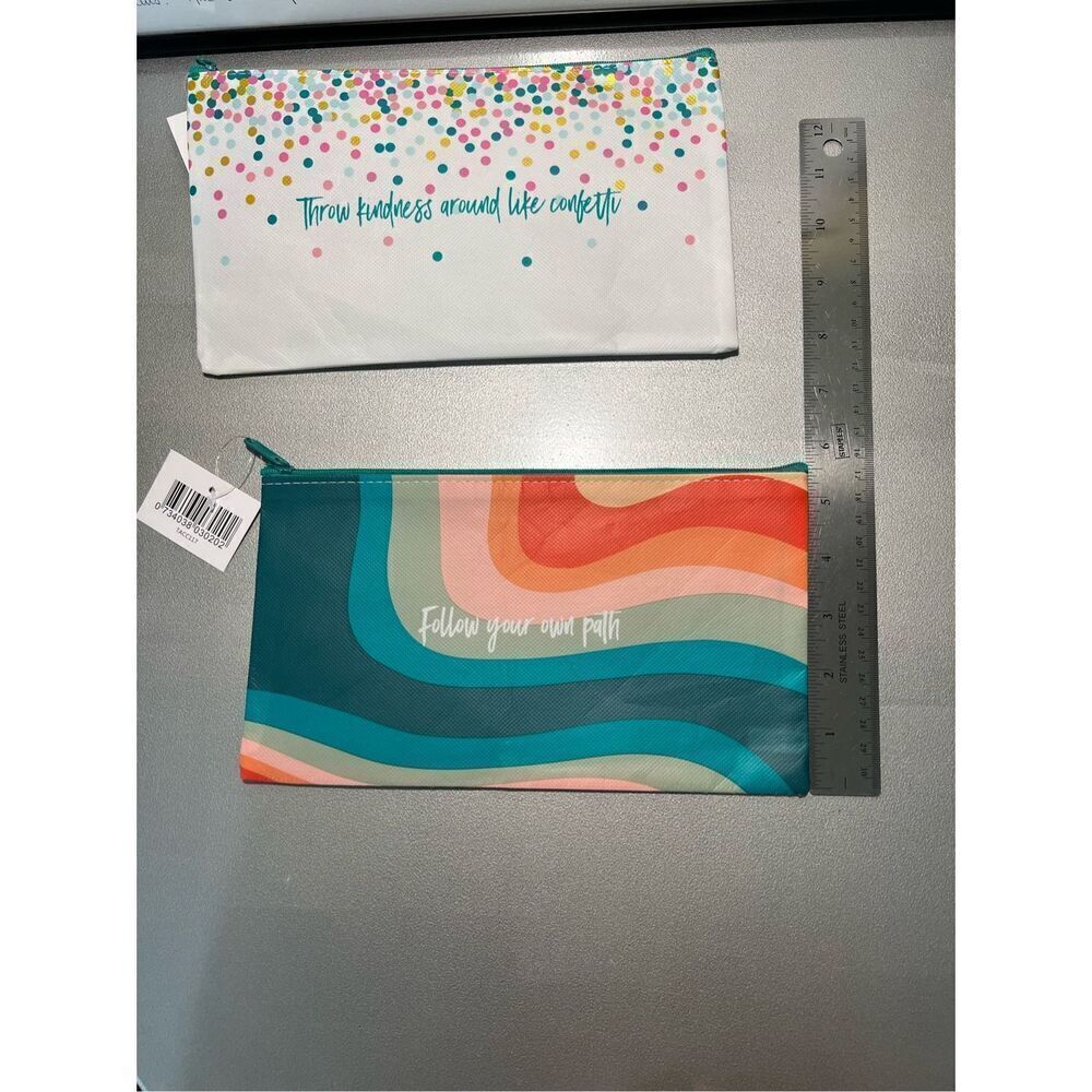 Thrive Cosmetics Makeup Pouches - Picture 4 of 10